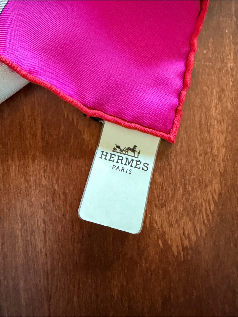 Hermès Paris Carré 90 Jardins d’Hiver Silk Scarf Pink Green - Picture 2 of 4